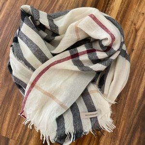 AUTHENTIC Burberry Scarf